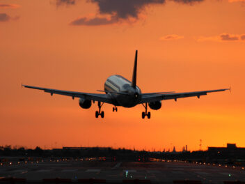 Vacances estivales : des conseils pour trouver et profiter des billets d’avion pas chers