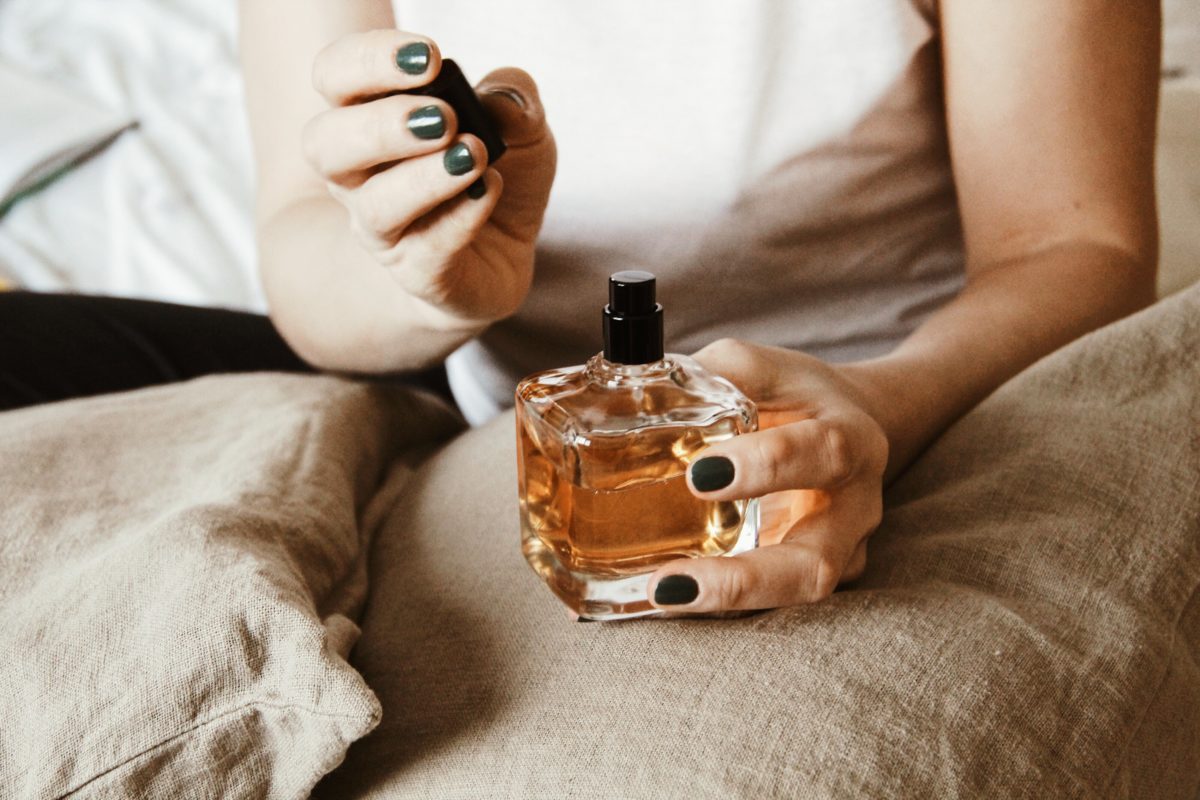 Nos conseils pour faire durer votre parfum tout au long de la journée !