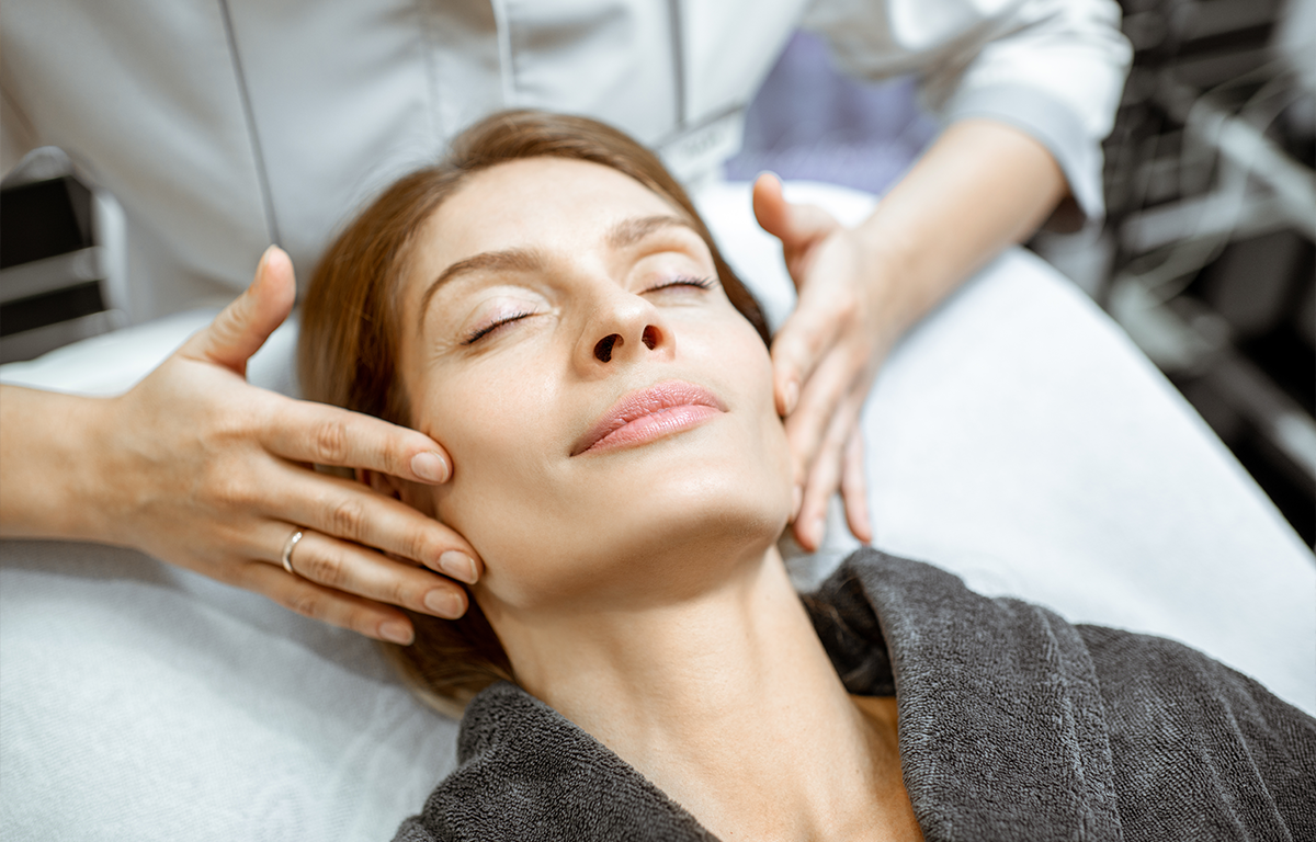 Hydrafacial : c’est un soin du visage incontournable à ne pas manquer !