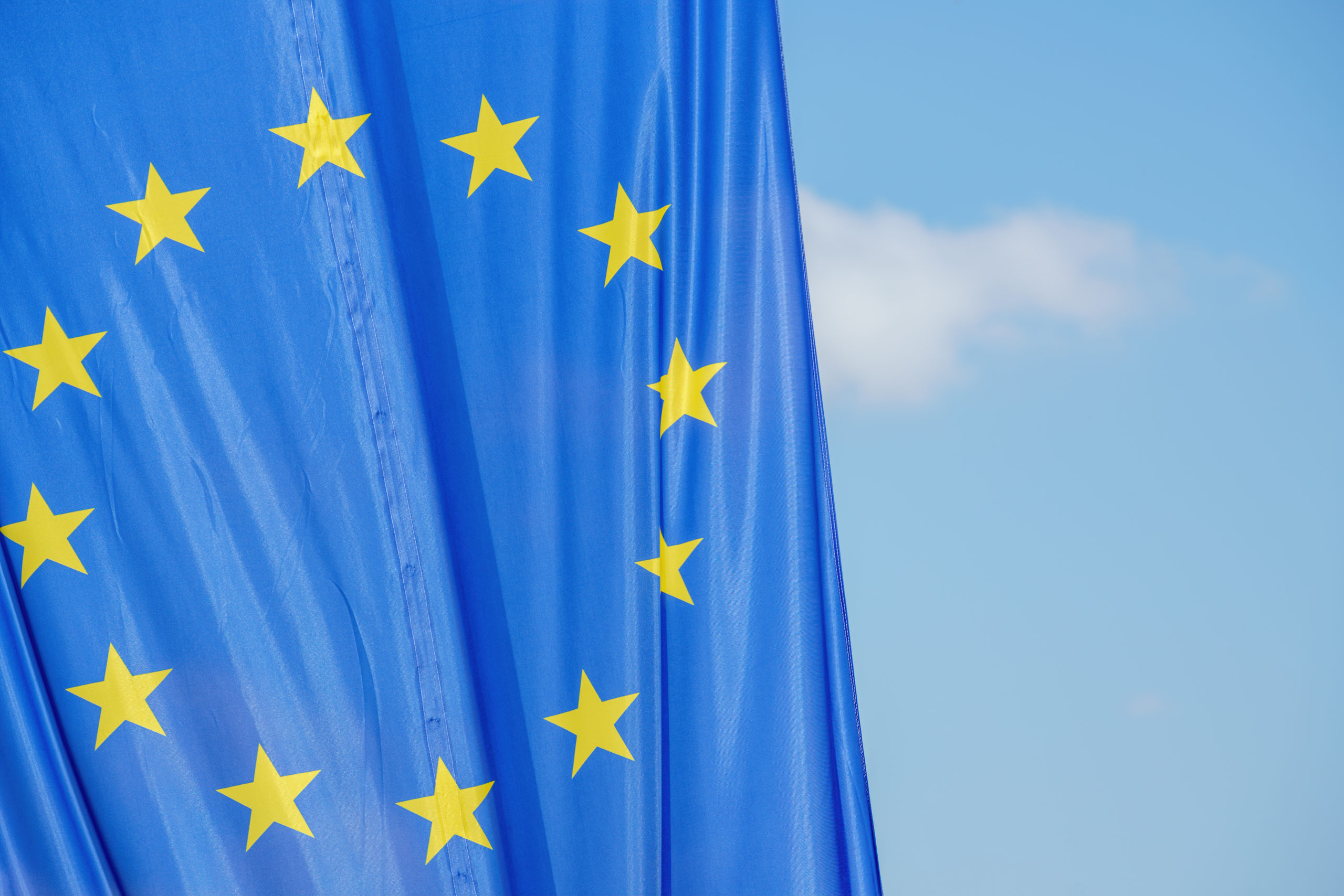 L’Union européenne a rendu obligatoires les chargeurs universels.