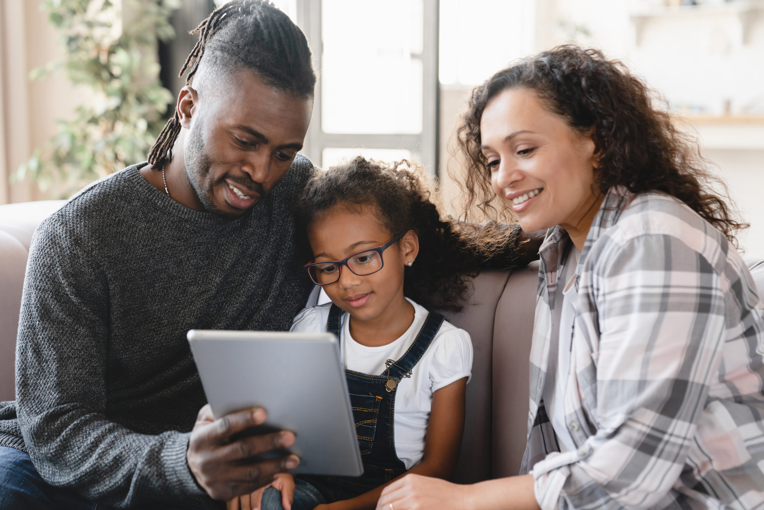 Connectez le routeur sans fil à autant d’appareils que possible afin d’améliorer la couverture Wi-Fi.